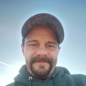 Meet your Posher, Troy